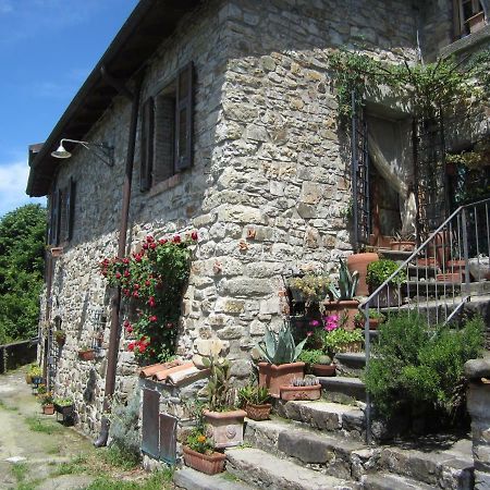 Bed and Breakfast Poggio Delle Rondini Bagnone Екстер'єр фото